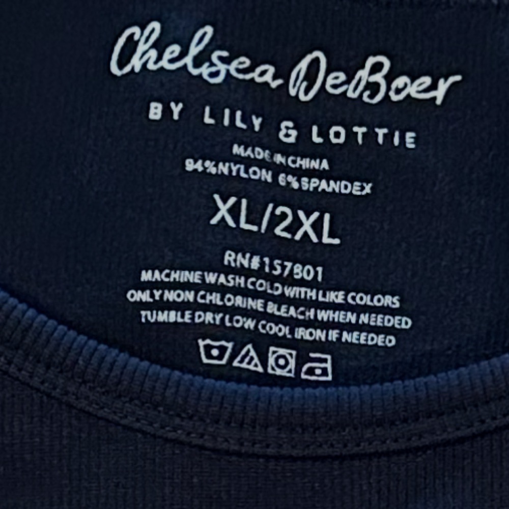 Chelsea DeBoer By Lily & Lottie Tank XL/2XL Black Racerback - Picture 3 of 6